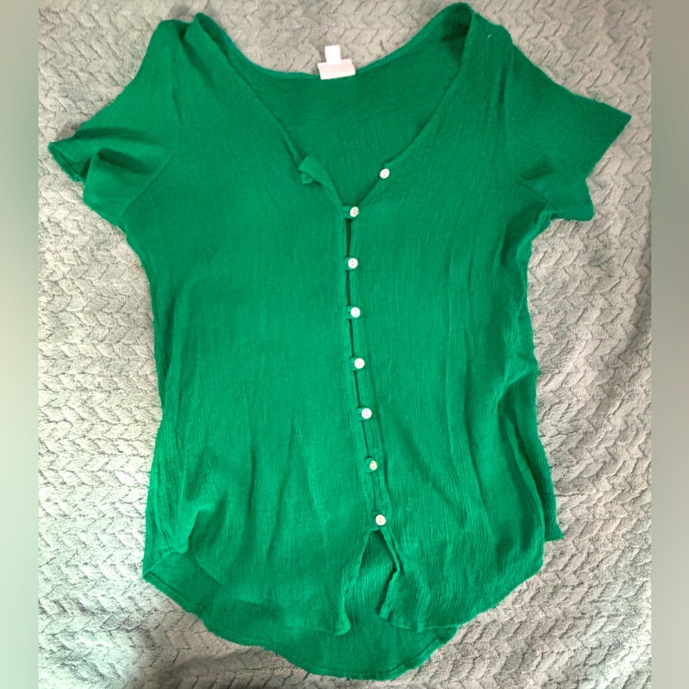 Lularoe Shannon V Neck Button Down shirt